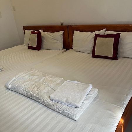 Hotel Khach San Anh Dong à Hô Chi Minh-Ville Extérieur photo