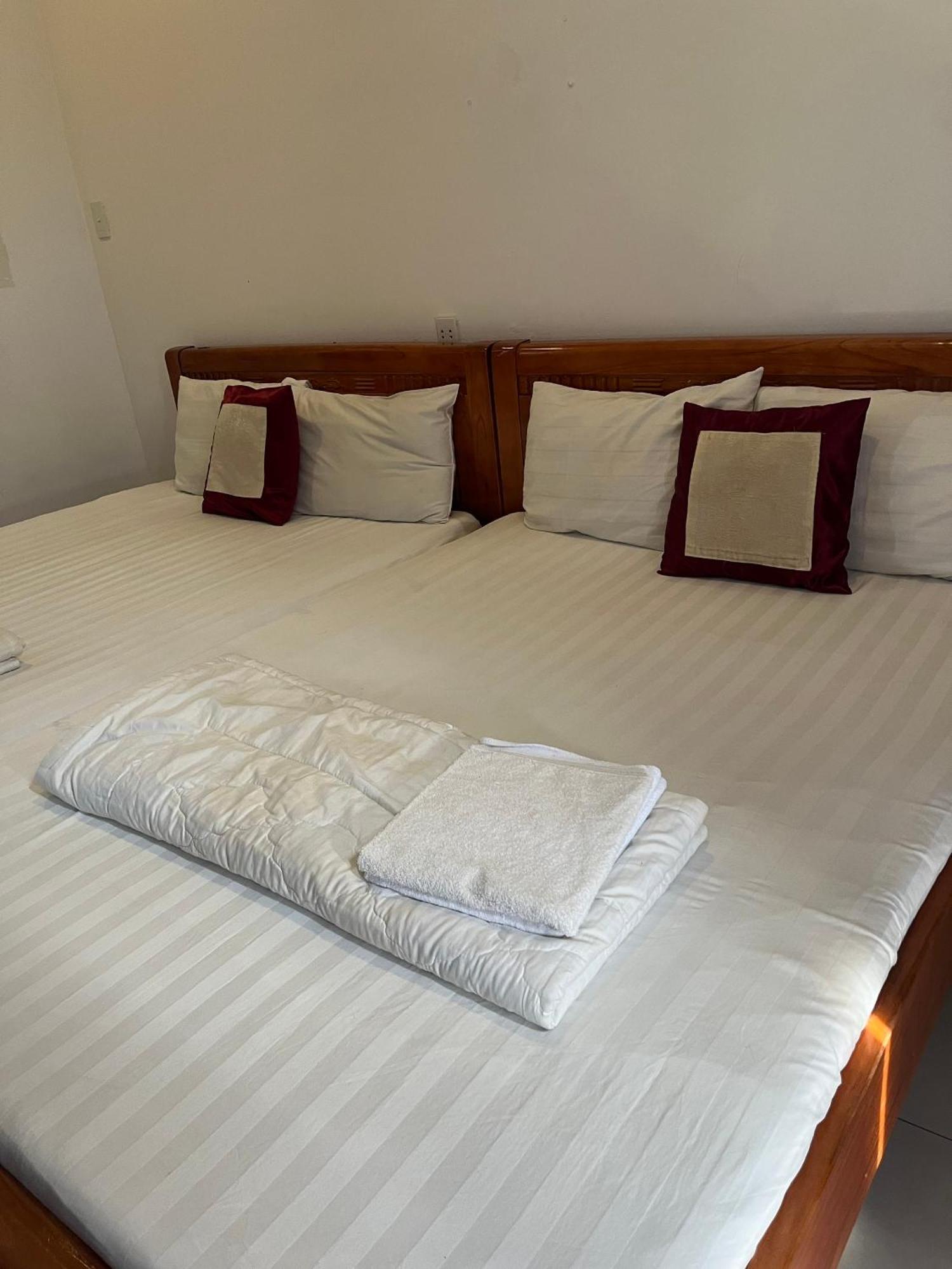 Hotel Khach San Anh Dong à Hô Chi Minh-Ville Extérieur photo